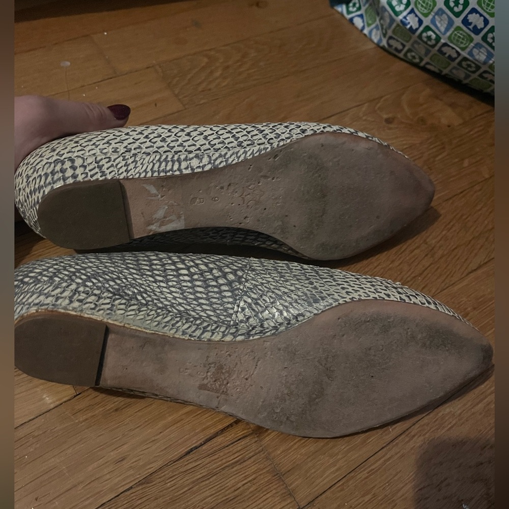 Loeffler Randall Snakeskin print Ballet Flats small wedge heel neutral 9B - Picture 3 of 7